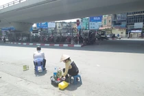 40.000đ/ nửa lít xăng, dân vẫn chấp nhận mua