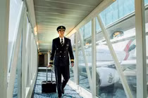 Emirates tuyển phi công tại Việt Nam: Lương cao, cấp nhà Dubai