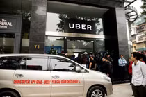 Vỡ mộng "bán máu": Dân lái Uber bán ô tô, bỏ nghề