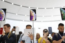Cổ phiếu Apple sụt giá sau khi iPhone mới ra mắt