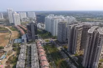 Nỗi sợ hãi mang tên cao ốc cửa ngõ Sài Gòn 