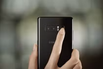 Galaxy Note 9 sở hữu tính năng mà Apple từ bỏ trên iPhone X?