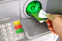 Thêm chủ thẻ ATM Vietcombank bị rút trộm tiền lúc nửa đêm