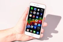 Giá iPhone 8, 8 Plus xách tay giảm chưa từng có
