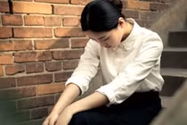 Bi kịch của người vợ bị chồng "cắm sừng" còn đánh đập bầm dập