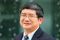 TGĐ Bùi Quang Ngọc "thét ra lửa", Chủ tịch FPT "bỏ chạy"