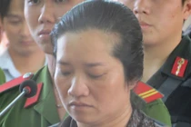 Tuyên tử hình vợ Bí thư xã chém người