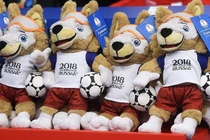 Đua nhau săn tìm sói bông Zabivaka - linh vật World Cup 2018