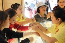 Lỗ nặng vì cất giữ vàng trong két sắt