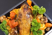 “Phát hờn” với bữa tiệc Noel siêu chất của bà mẹ hai con