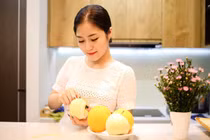 Những bí mật bên trong căn hộ tiền tỷ của ca sĩ Hương Tràm