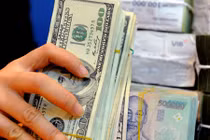 Ngân hàng ầm ầm giảm lãi suất