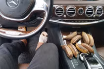 Vật bất ly thân của "MC triệu đô" Quyền Linh trên xế sang 6 tỷ