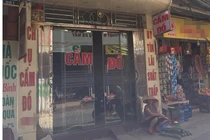 Phát hoảng khi "ma" cá độ gãy kèo: Đem bằng tiến sĩ của vợ cắm