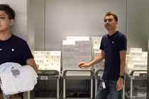 iPhone X khan hiếm: Sự dối trá của Apple