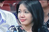 Vợ yêu bầu Kiên chắc chân Top 10 nữ đại gia CK