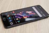 OnePlus 5 vừa ra mắt đã dính lỗi hao pin