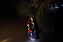 Xót lòng gia cảnh hai chị em sinh đôi bị đuối nước