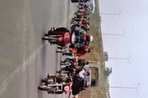 40 xe Honda 67 kéo nhau đi đón dâu ở Hà Nội