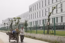 Cổ phiếu tăng giá 9.500%, bảo vệ công ty cũng thành triệu phú USD