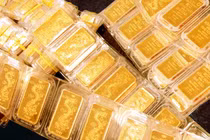 Giá vàng hôm nay: Chờ đợi kim loại quý bật tăng