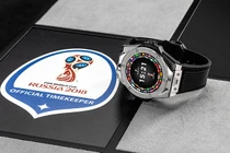 Đồng hồ trọng tài bắt FIFA World Cup 2018 có gì đặc biệt?