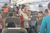 Hành khách ngồi 3 tiếng trên máy bay Vietnam Airlines không điều hòa
