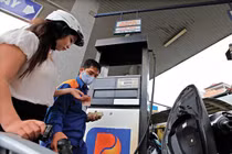 Ngã ngửa với lợi nhuận của Petrolimex