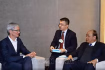 Thủ tướng đối thoại với hơn 30 tập đoàn lớn nhất thế giới tại Davos