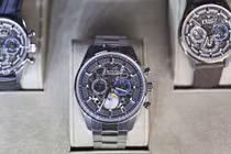 Bí mật 150 năm của xưởng sản xuất đồng hồ Thụy Sỹ