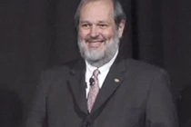 Bỗng dưng gắn mác tỉ phú Forbes để đến VN