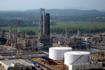 Sốc: Nhà máy Lọc dầu Dung Quất nguy cơ đóng cửa 