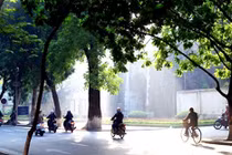 Thời tiết 30/5: Miền Bắc nắng nóng, miền Nam nguy cơ tố lốc