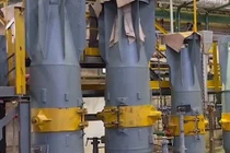 Bom 3 tấn FAB-3000 của Nga lầm lũi phóng đến mục tiêu chỉ định trước