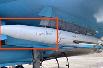 UAV tàng hình S-70 Okhotnik bị bắn rơi cùng vũ khí đặc biệt ​