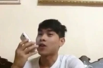 Hài hước “Thánh giả giọng” gọi điện trêu chọc người quen 