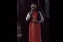 Bé gái cover "Điệu ví dặm là em" hay ngất ngây