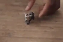 Chế tạo mô tô phân khối lớn siêu nhỏ từ bật lửa