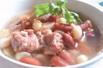 Đổi vị cuối tuần với món canh sườn nấu đậu ngon lạ