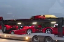 Choáng ngợp với dàn siêu xe Ferrari có một không hai