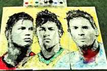 Gái xinh vẽ Ronaldo, Neymar và Messi bằng...bóng cực đỉnh 