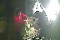 Nữ điều dưỡng hiểm ác, đánh trẻ sơ sinh không ghê tay