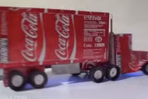 Độc đáo chế tạo xe tải bằng vỏ lon Coca-Cola