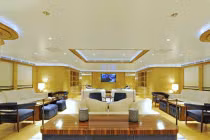 Cận cảnh siêu du thuyền vừa “hất đổ” tỷ phú Abramovich 