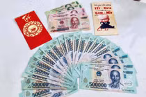 Thủy Tiên bật mí cách Bánh Gạo sử dụng tiền lì xì "khủng" ngày Tết