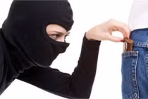 Chân tướng nhà ngoại cảm lừa tiền ở Hà Nội