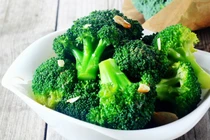 Rau quen thuộc ngừa 8 bệnh ung thư, 99% người chế sai cách