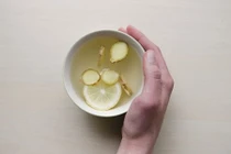 Mẹo chữa nghẹt mũi về đêm không dùng tới thuốc