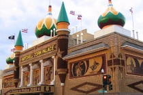 Những công trình kỳ quặc thu hút du khách ở Mỹ