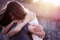 Đàn bà trong lòng đổ vỡ mới đi ngoại tình